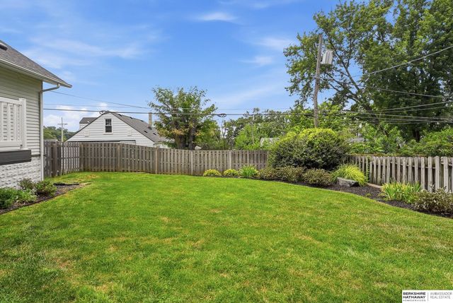 1412 S 63 Street, Omaha, NE 68106
