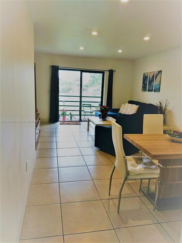 14857 SW 104th St 9-201, Miami, FL 33196