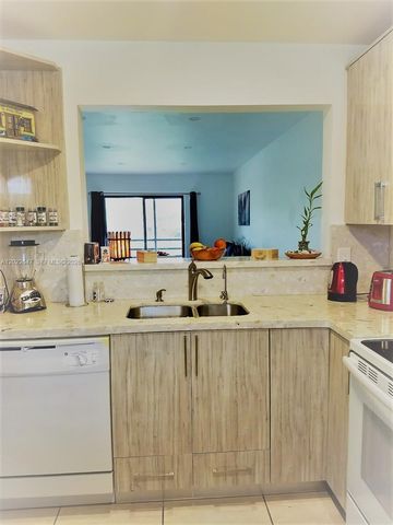 14857 SW 104th St 9-201, Miami, FL 33196