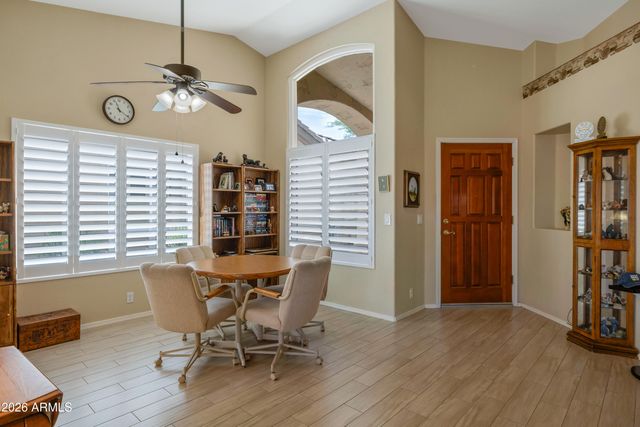 8332 W Taro Lane Lane, Peoria, AZ 85382