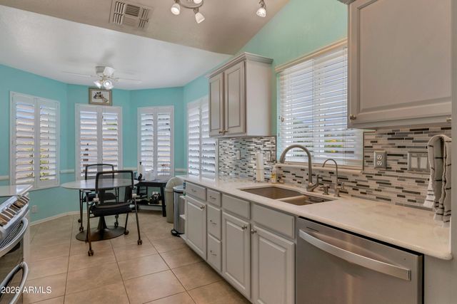 8332 W Taro Lane Lane, Peoria, AZ 85382