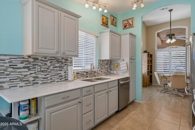8332 W Taro Lane Lane, Peoria, AZ 85382