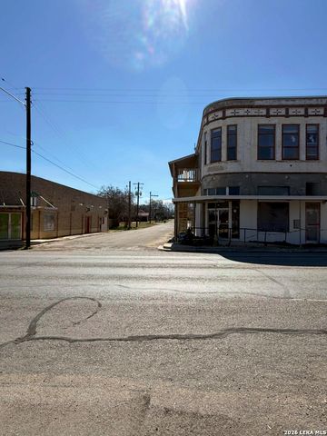 603 W Main, Stockdale, TX 78160