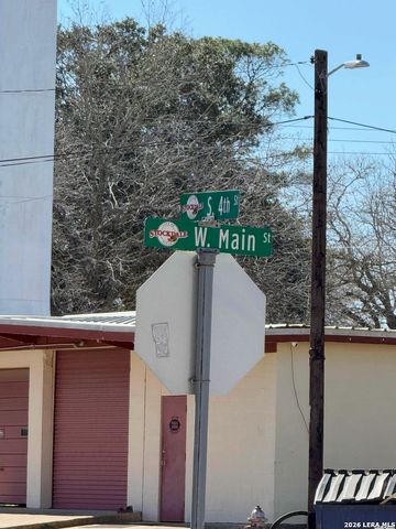 603 W Main, Stockdale, TX 78160