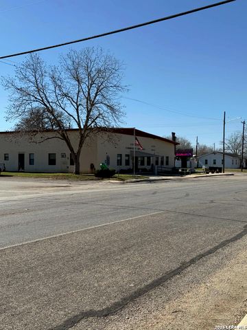 603 W Main, Stockdale, TX 78160