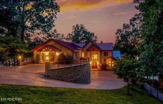 311 Deerwood Lane, Lafollette, TN 37766