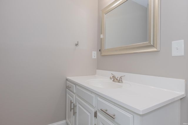 5322 Blue Ridge Drive, Newburgh, IN 47630