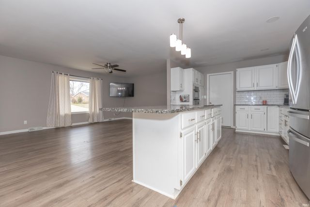 5322 Blue Ridge Drive, Newburgh, IN 47630