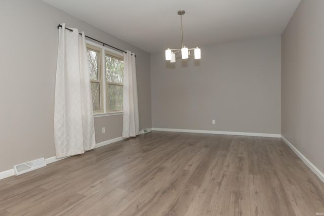 5322 Blue Ridge Drive, Newburgh, IN 47630