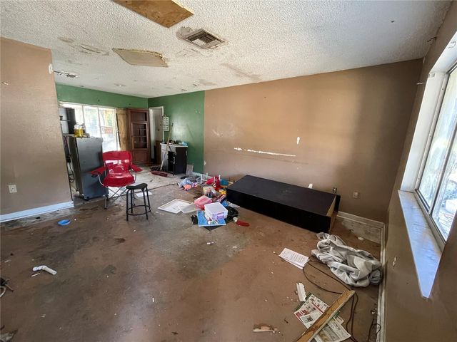 2710 LAKEWOOD LANE, Eustis, FL 32726