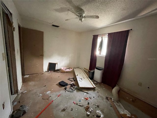 2710 LAKEWOOD LANE, Eustis, FL 32726