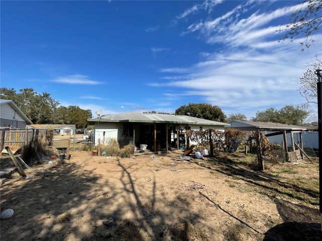 2710 LAKEWOOD LANE, Eustis, FL 32726