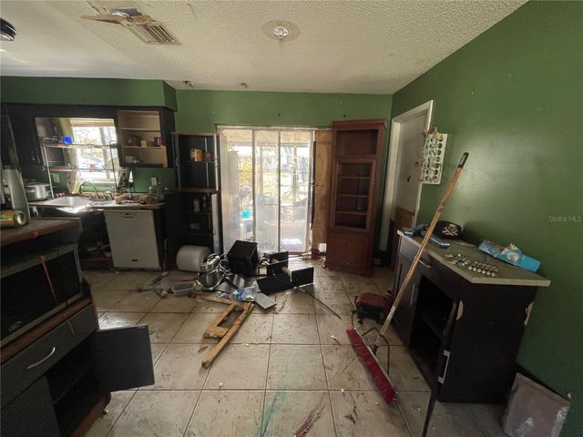 2710 LAKEWOOD LANE, Eustis, FL 32726