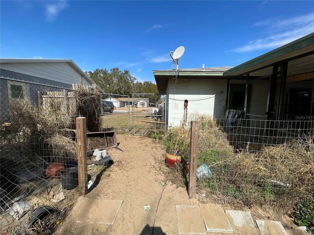 2710 LAKEWOOD LANE, Eustis, FL 32726