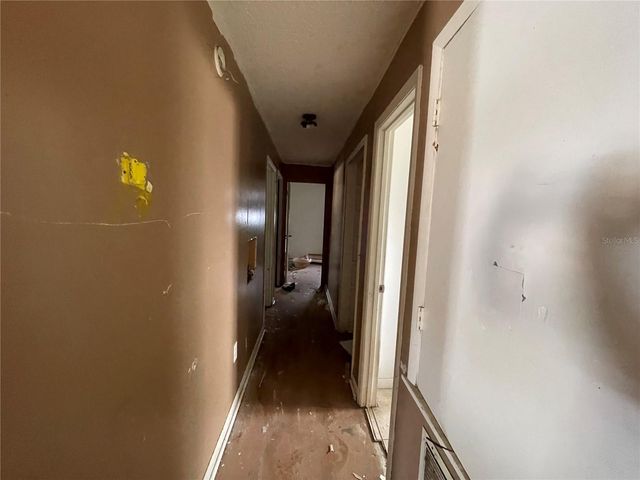 2710 LAKEWOOD LANE, Eustis, FL 32726