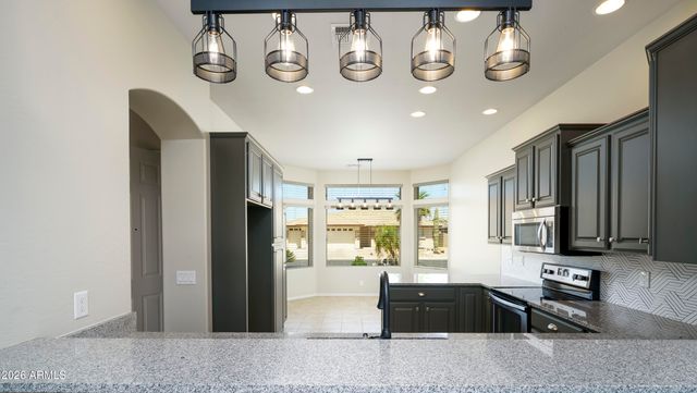 10927 E PLATA Avenue E, Mesa, AZ 85212