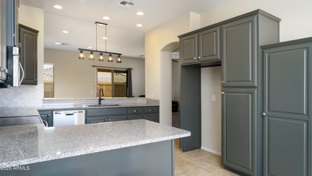 10927 E PLATA Avenue E, Mesa, AZ 85212