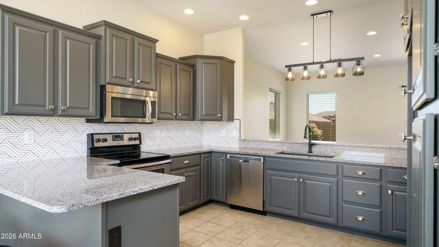 10927 E PLATA Avenue E, Mesa, AZ 85212