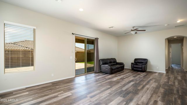 10927 E PLATA Avenue E, Mesa, AZ 85212