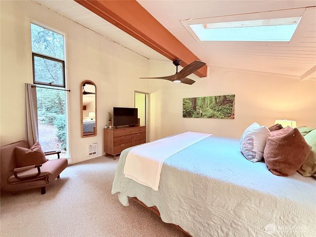 741 E Promontory Road, Shelton, WA 98584