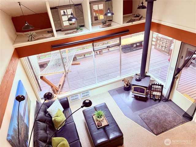 741 E Promontory Road, Shelton, WA 98584