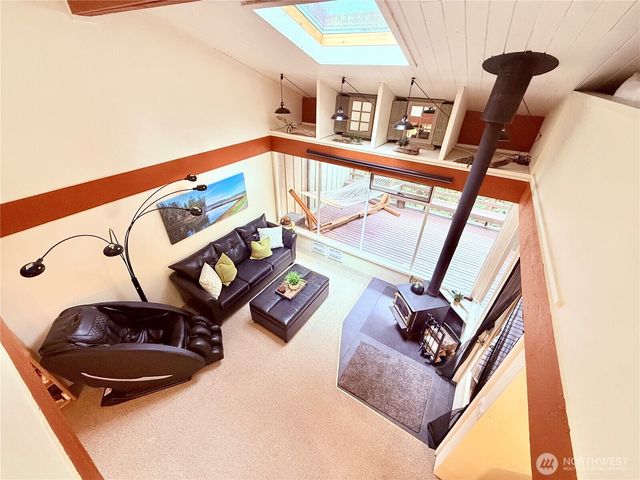 741 E Promontory Road, Shelton, WA 98584