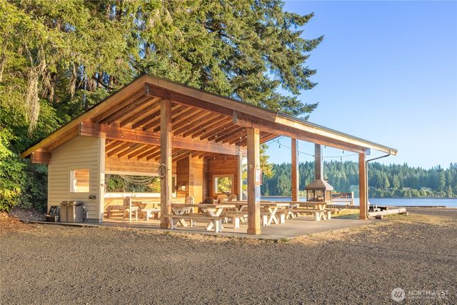 741 E Promontory Road, Shelton, WA 98584