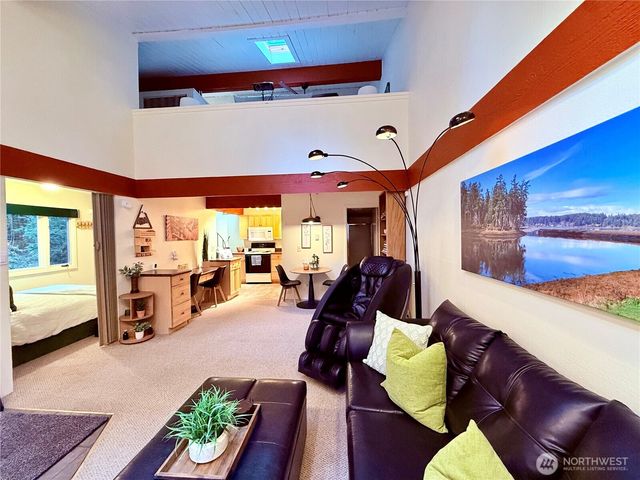 741 E Promontory Road, Shelton, WA 98584