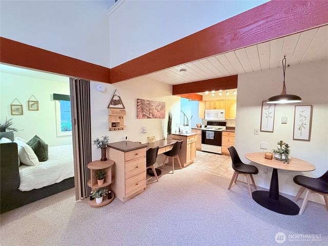 741 E Promontory Road, Shelton, WA 98584