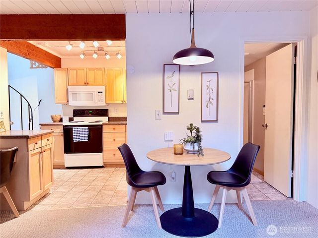 741 E Promontory Road, Shelton, WA 98584