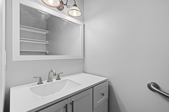 112 Spring Brook Court, Etna, OH 43062