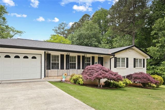 1319 Renee Drive SW, Lilburn, GA 30047