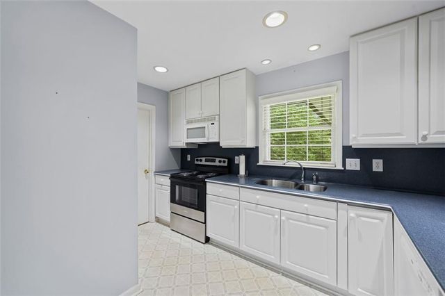 1319 Renee Drive SW, Lilburn, GA 30047