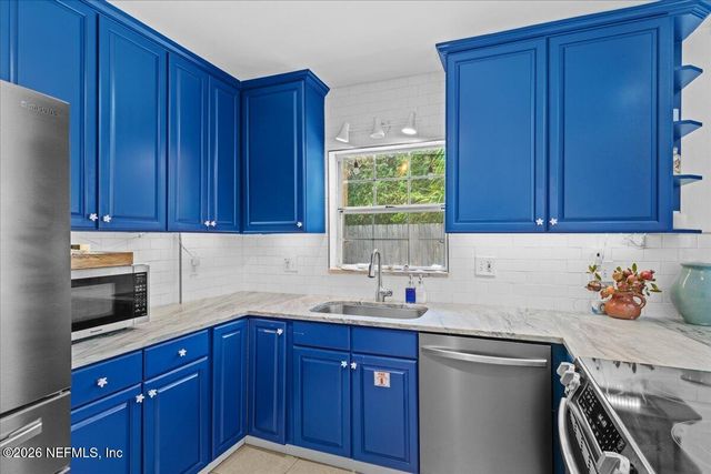 3218 1ST Street S, Jacksonville Beach, FL 32250