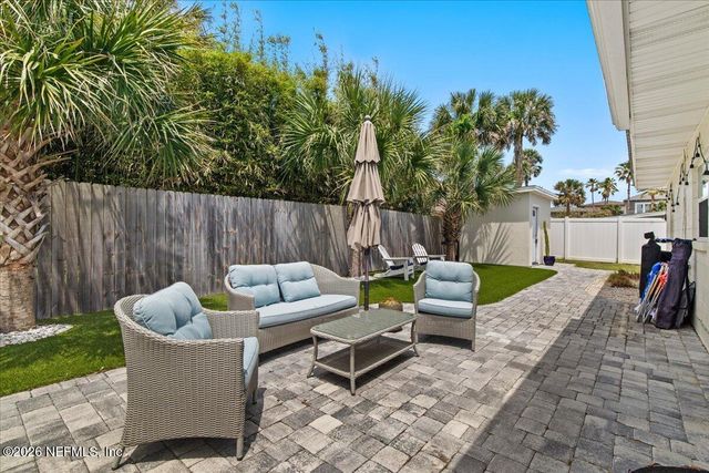 3218 1ST Street S, Jacksonville Beach, FL 32250