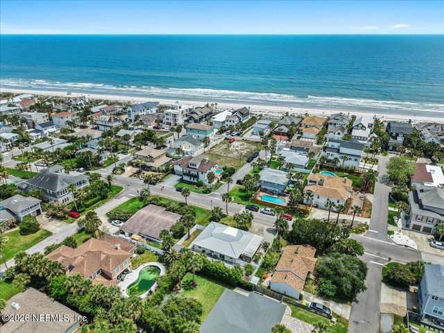 3218 1ST Street S, Jacksonville Beach, FL 32250