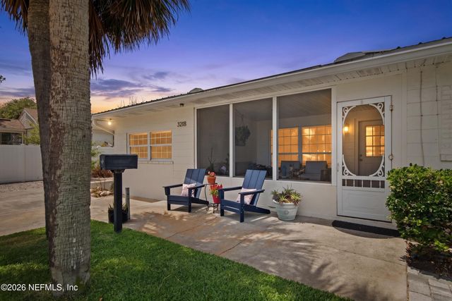 3218 1ST Street S, Jacksonville Beach, FL 32250