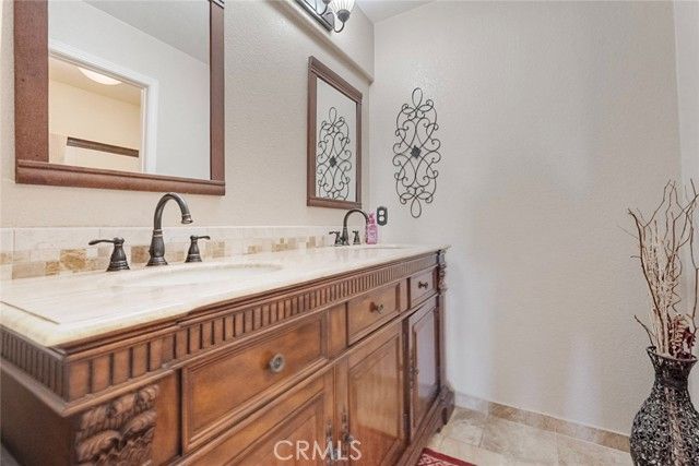 9470 Hillsborough, Chowchilla, CA 93610