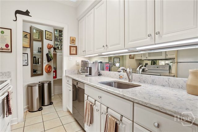 519 Tattnall Street, Savannah, GA 31401