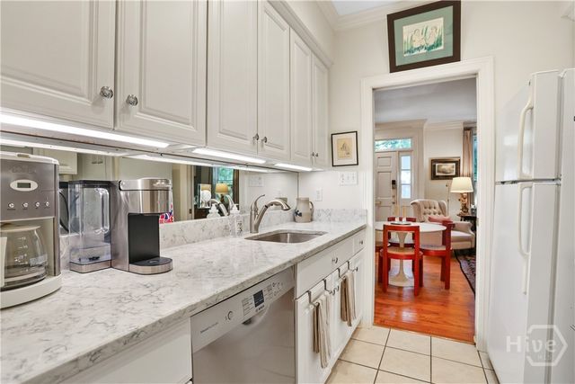 519 Tattnall Street, Savannah, GA 31401