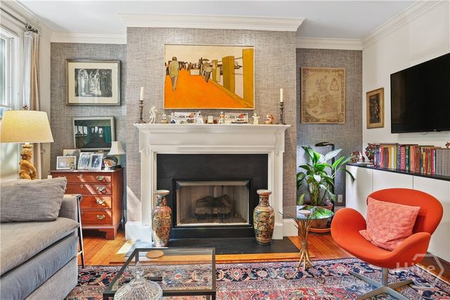 519 Tattnall Street, Savannah, GA 31401