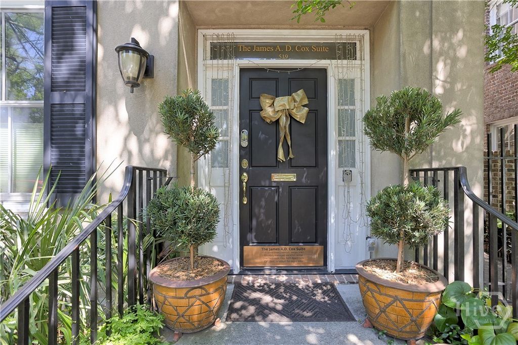 519 Tattnall Street, Savannah, GA 31401