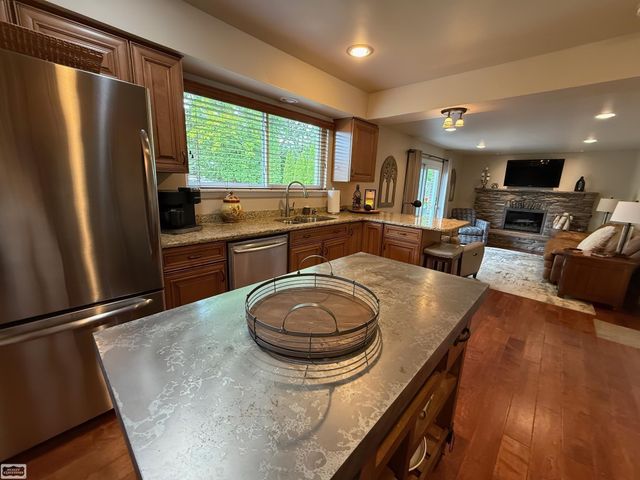 50467 Peggy Lane, Chesterfield Twp, MI 48047