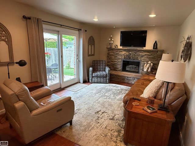 50467 Peggy Lane, Chesterfield Twp, MI 48047