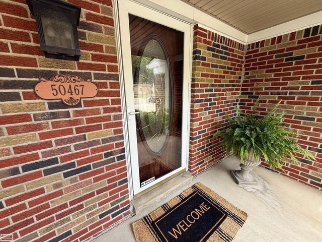 50467 Peggy Lane, Chesterfield Twp, MI 48047