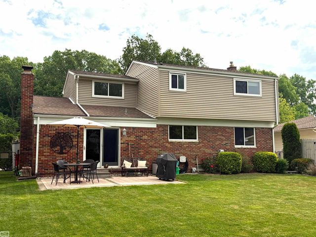 50467 Peggy Lane, Chesterfield Twp, MI 48047