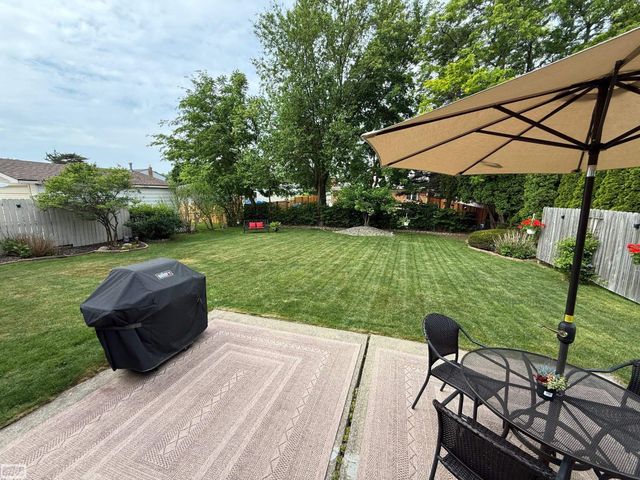 50467 Peggy Lane, Chesterfield Twp, MI 48047