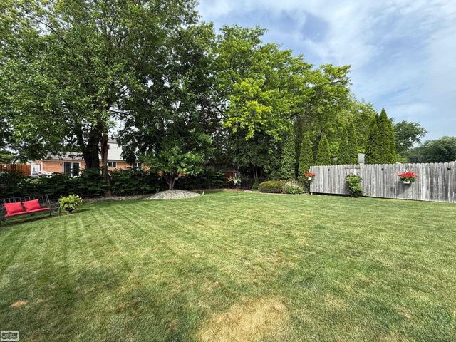 50467 Peggy Lane, Chesterfield Twp, MI 48047