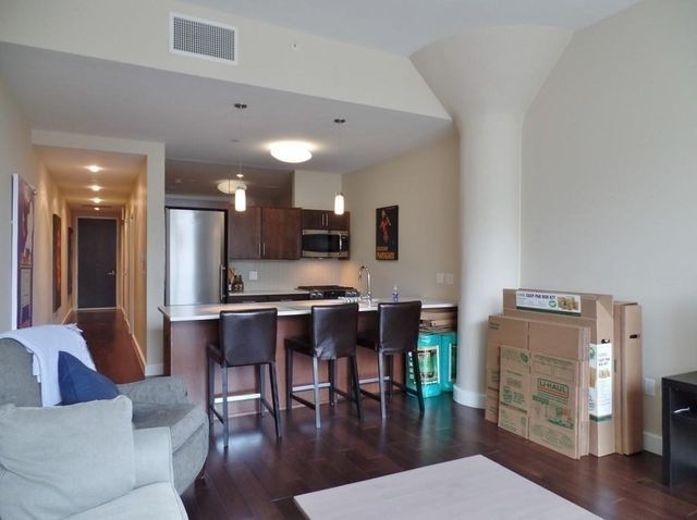 43 Westland Ave 408, Boston, MA 02115
