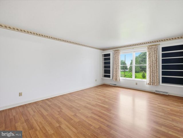 12274 COUNTRY CLUB ROAD, Waynesboro, PA 17268